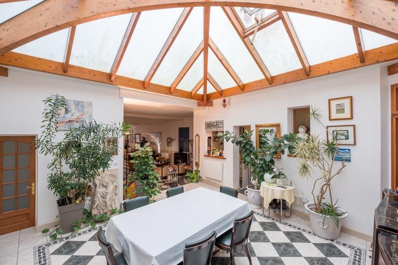 Appartement ancien - 122 m² - 4 pièces