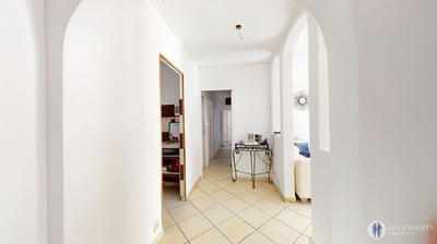 Appartement - 107 m² - 6 pièces