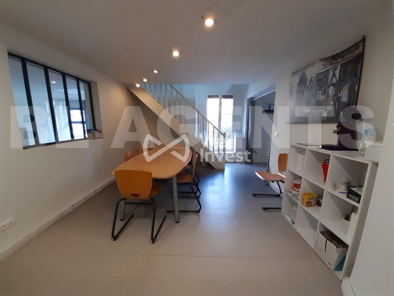 Immeuble - 250 m² - 4 pièces