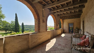 Bastide - 301 m² - 9 pièces