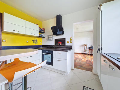 Maison traditionnelle - 96 m² - 4 pièces