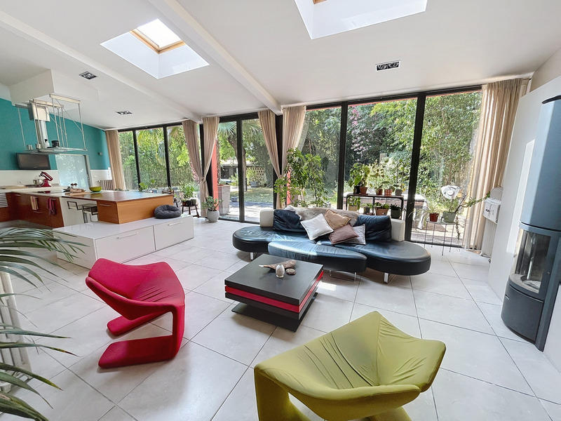 Maison bourgeoise - 350 m² - 8 pièces