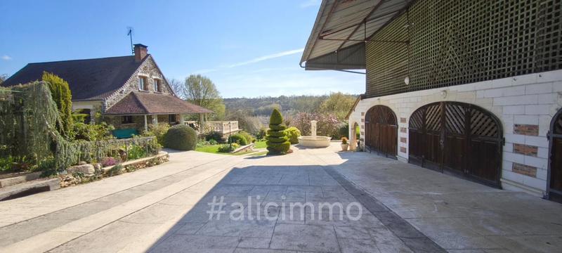 Maison - 182 m² - 7 pièces