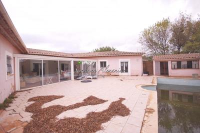 Pavillon - 210 m² - 5 pièces