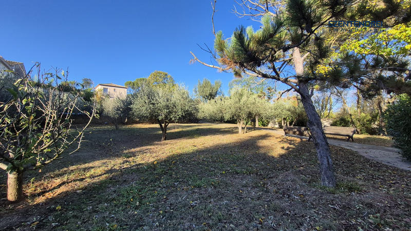 Villa - 366 m² - 12 pièces