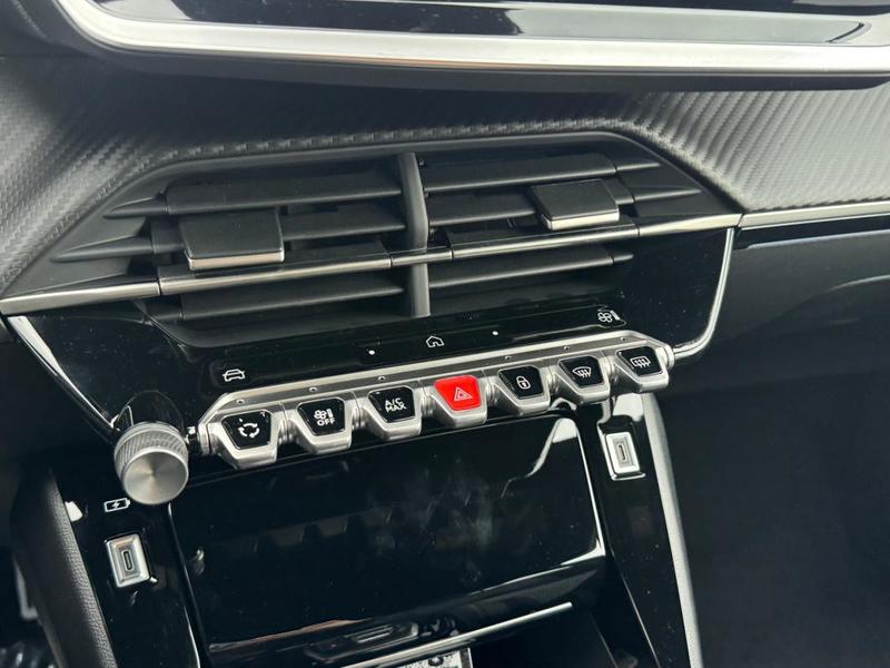 Peugeot 2008 Hybrid 145 e-Dcs6 Gt