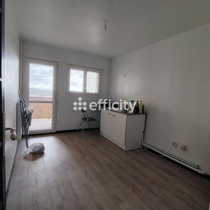 Appartement - 75 m² - 4 pièces