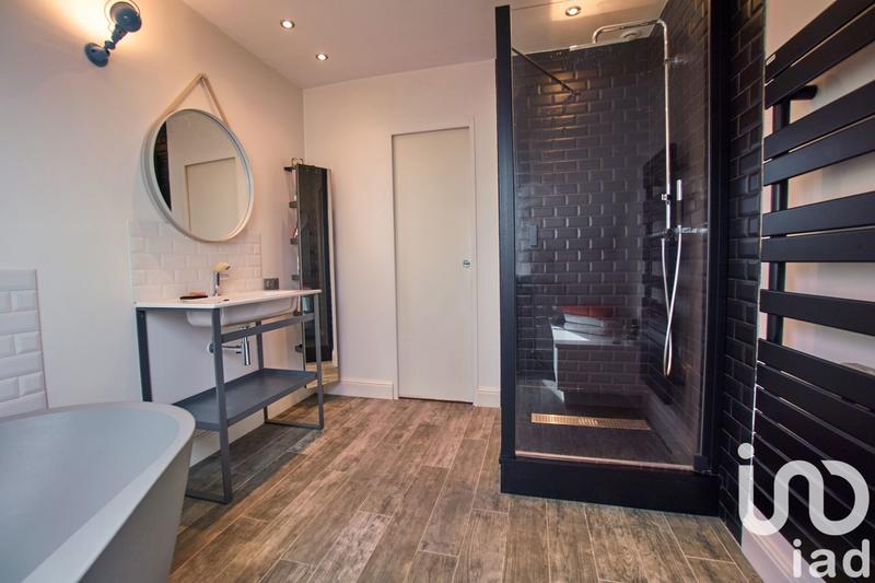 Maison - 135 m² - 5 pièces