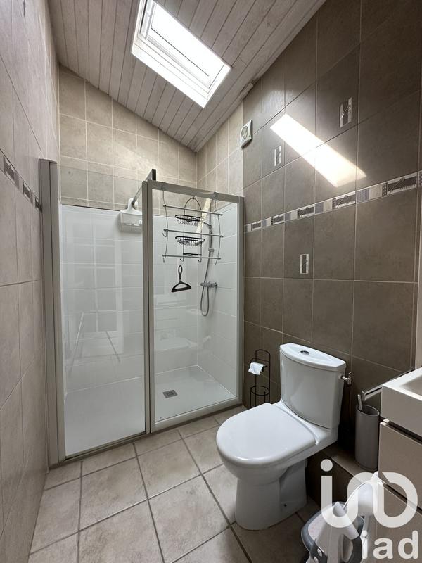 Maison - 211 m² - 8 pièces