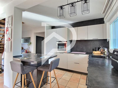 Maison - 145 m² - 5 pièces