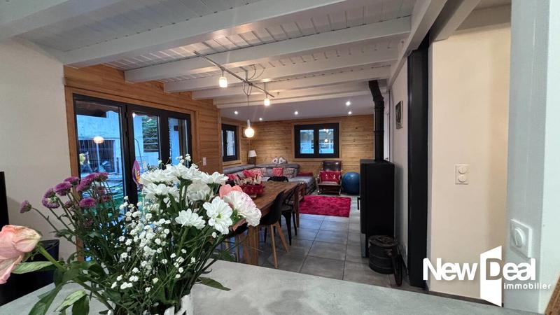 Châlet - 152 m² - 6 pièces