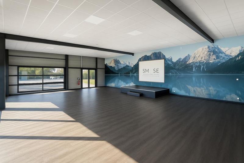 Local commercial - 800 m² - 6 pièces