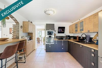 Villa - 175 m² - 9 pièces