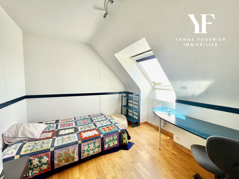 Maison - 199 m² - 7 pièces