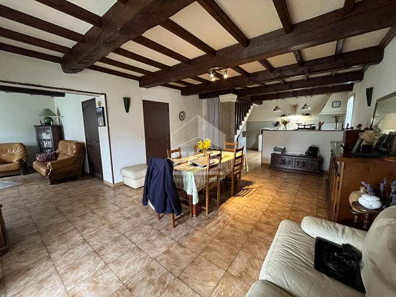 Maison - 190 m² - 8 pièces