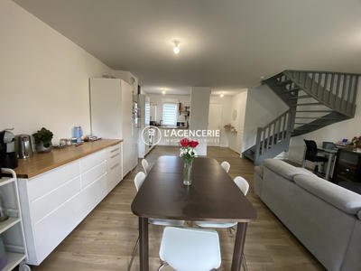 Maison - 81 m² - 4 pièces