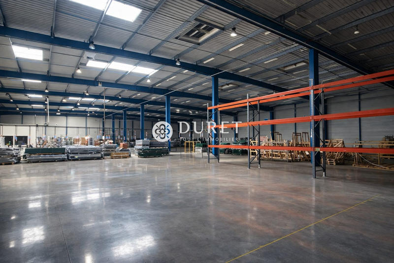 Local d'activités - 4 630 m²
