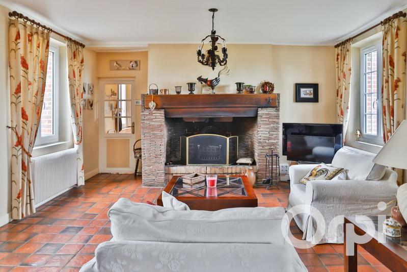 Maison - 296 m² - 9 pièces