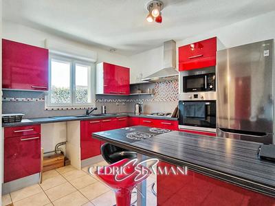 Maison - 82 m² - 3 pièces