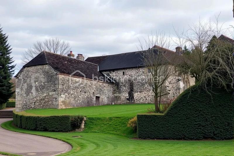 Grange - 150 m² - 1 pièce