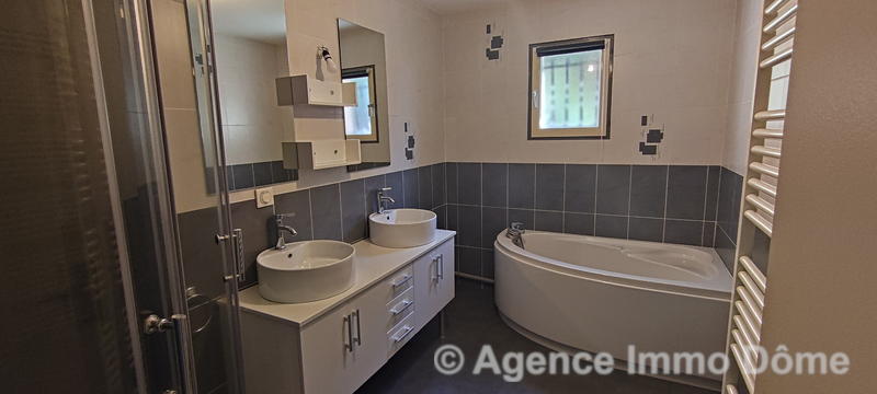 Pavillon - 95 m² - 5 pièces