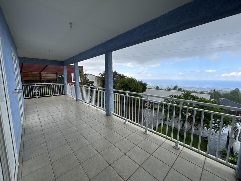 Maison - 94 m² - 3 pièces