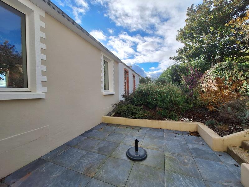 Maison - 408 m² - 11 pièces