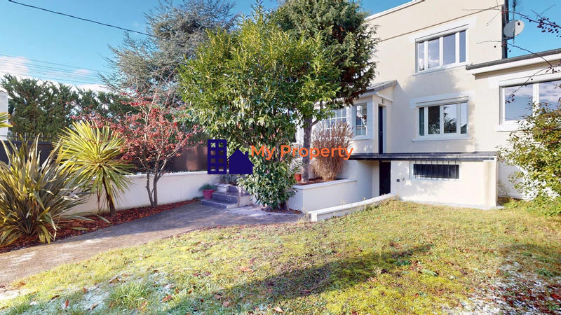 Maison - 96 m² - 5 pièces