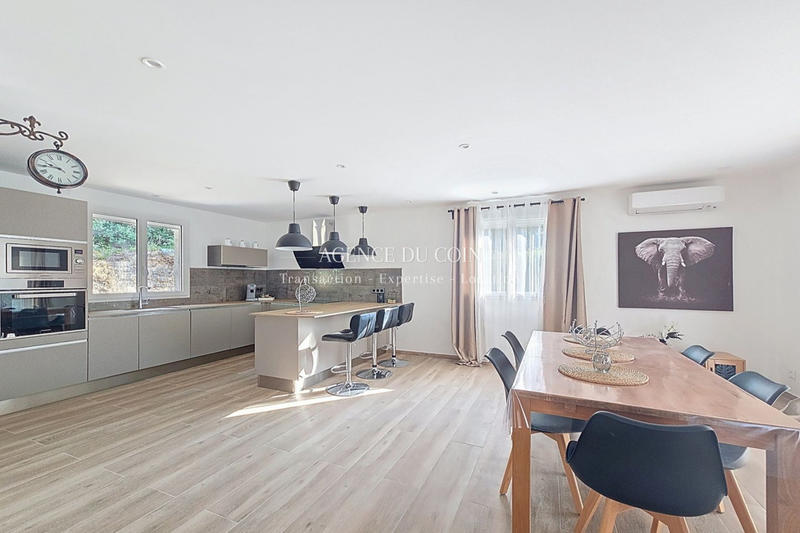 Maison contemporaine - 163 m² - 4 pièces