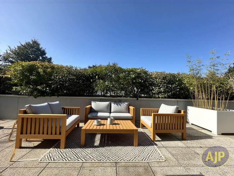 Appartement - 75 m² - 3 pièces