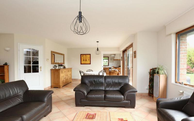 Pavillon - 145 m² - 6 pièces