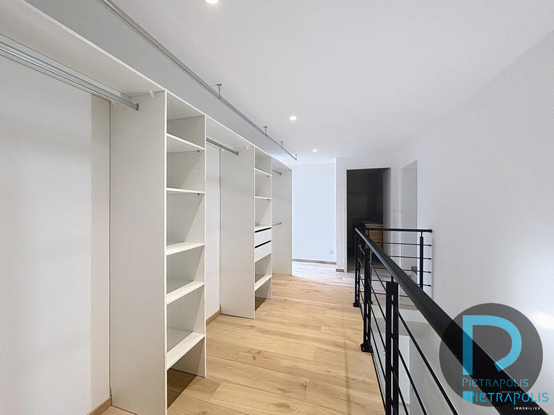 Duplex - 104 m² - 5 pièces