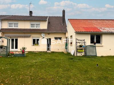 Maison - 95 m² - 5 pièces