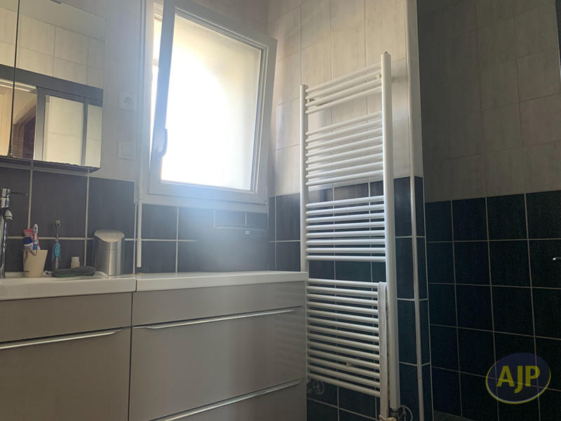 Maison - 170 m² - 7 pièces