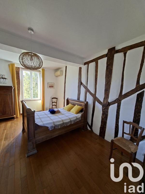 Maison - 240 m² - 9 pièces