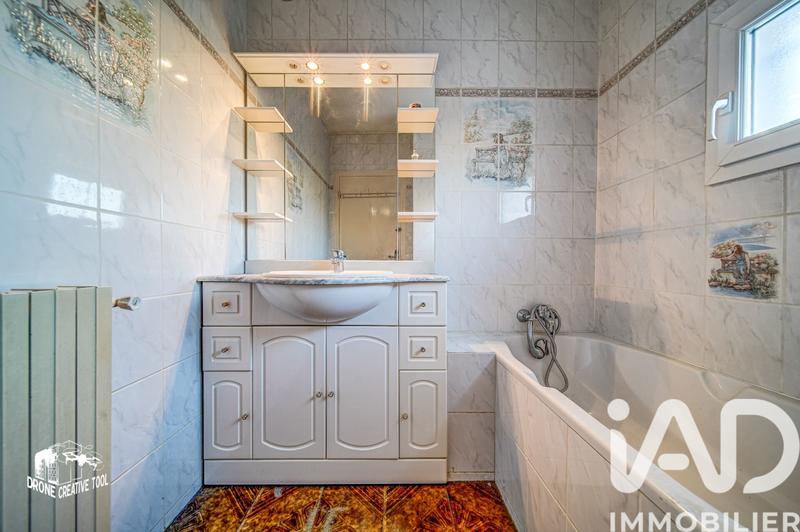 Maison - 85 m² - 5 pièces