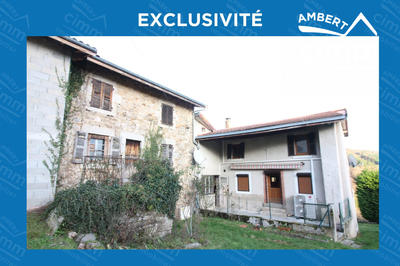 Maison - 110 m² - 10 pièces