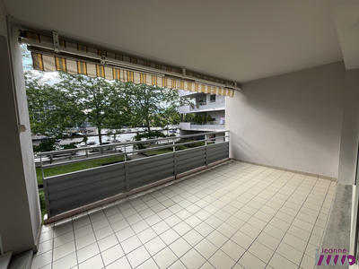 Appartement - 93 m² - 4 pièces