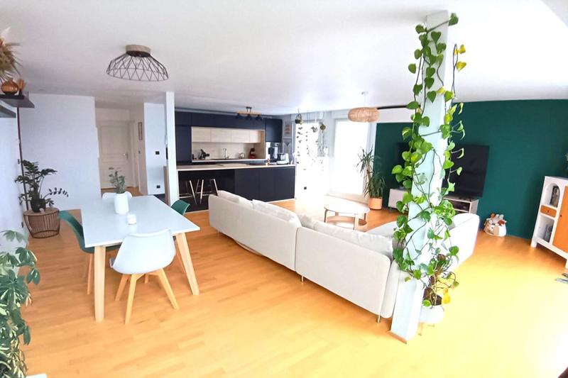 Appartement - 80 m² - 3 pièces