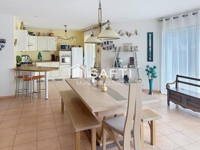 Maison - 128 m² - 5 pièces
