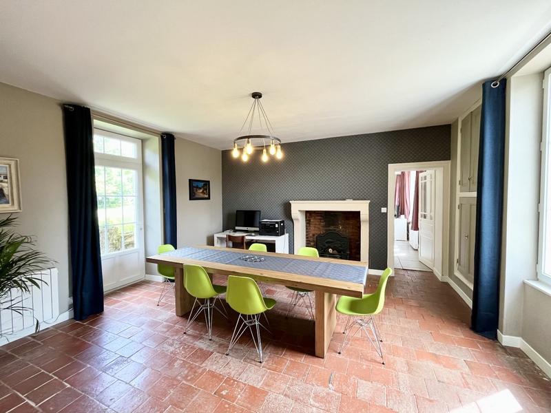 Maison - 163 m² - 6 pièces