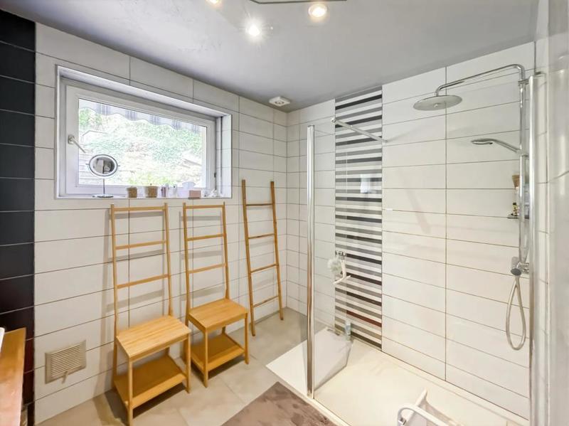 Maison - 195 m² - 6 pièces