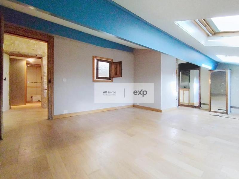 Appartement - 150 m² - 5 pièces