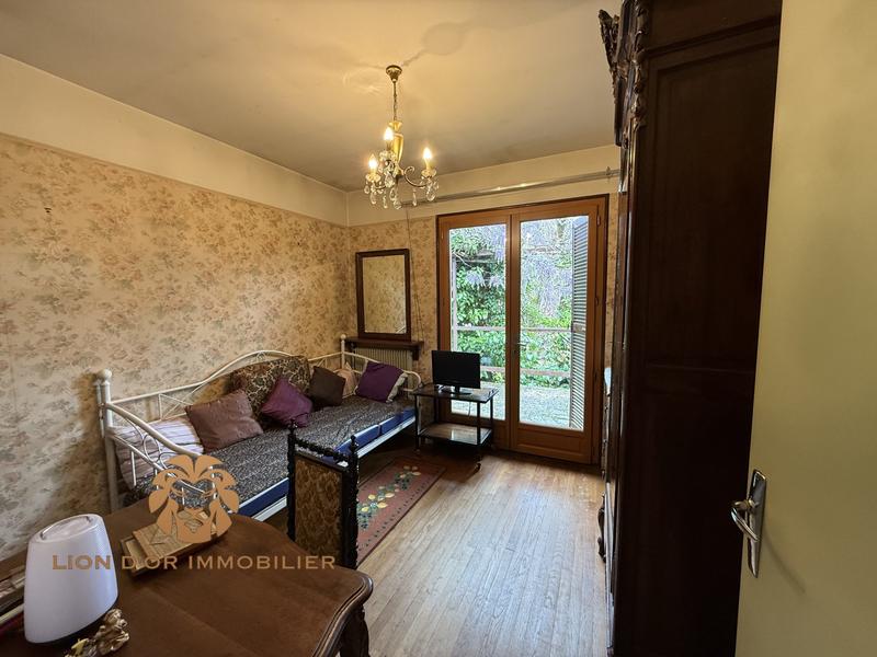 Maison - 92 m² - 5 pièces