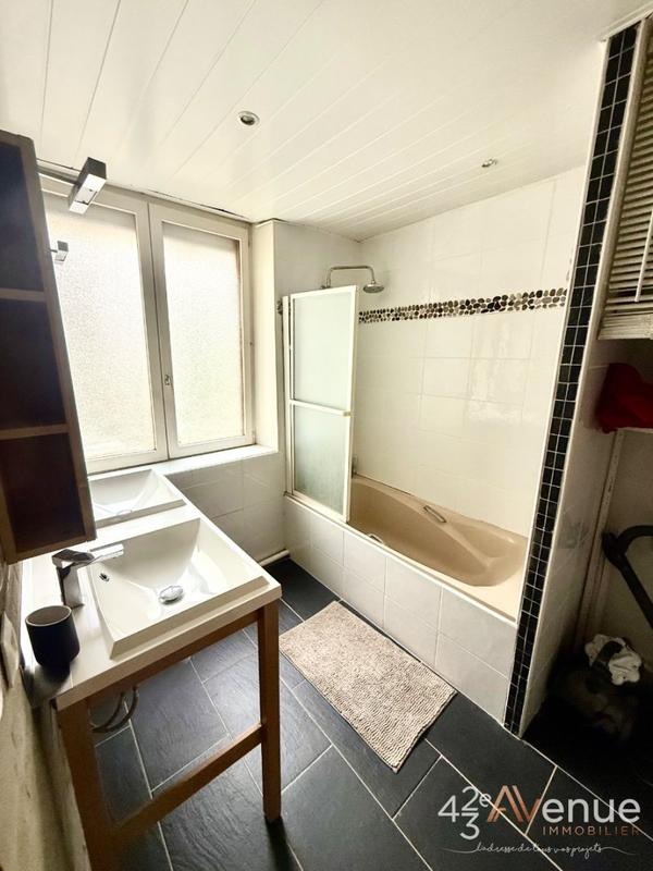 Appartement - 71 m² - 2 pièces