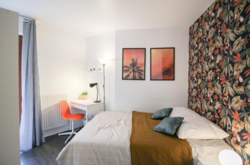 Chambre - 10 m² - 5 pièces