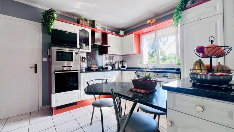 Maison - 130 m² - 6 pièces