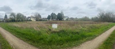 Terrain constructible - 800 m²