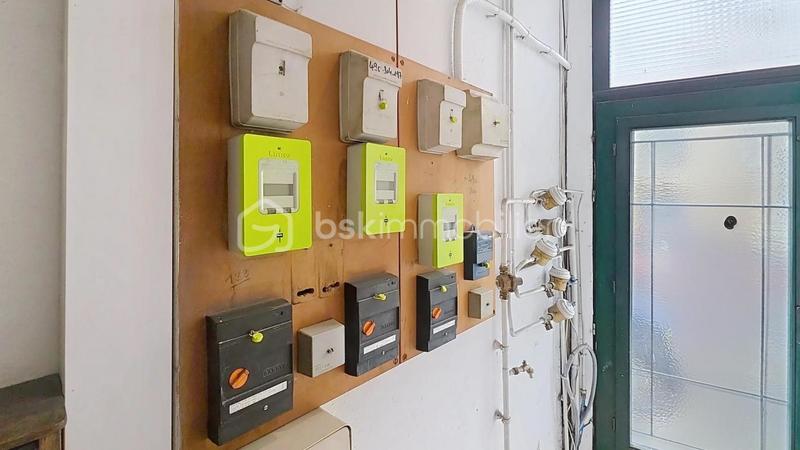 Immeuble - 215 m² - 10 pièces