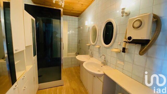 Maison - 321 m² - 9 pièces